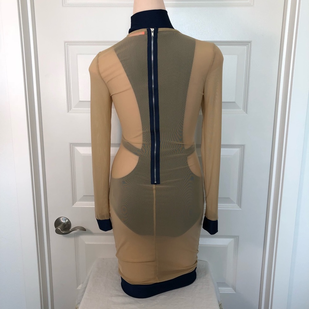 Navy Blue Swimsuit with  Long sleeve mesh coverup. - Picture 6 of 8